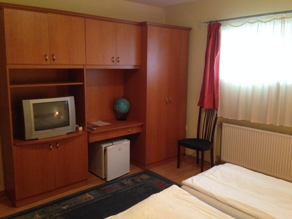 Juhasz Fogado Bed & Breakfast Fonyód Rom bilde