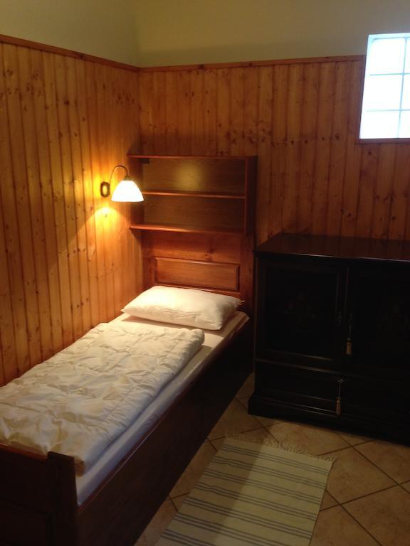 Juhasz Fogado Bed & Breakfast Fonyód Rom bilde